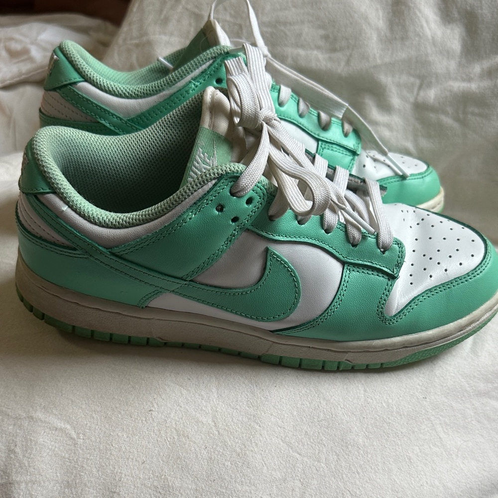 Nike Dunk Low Green Glow